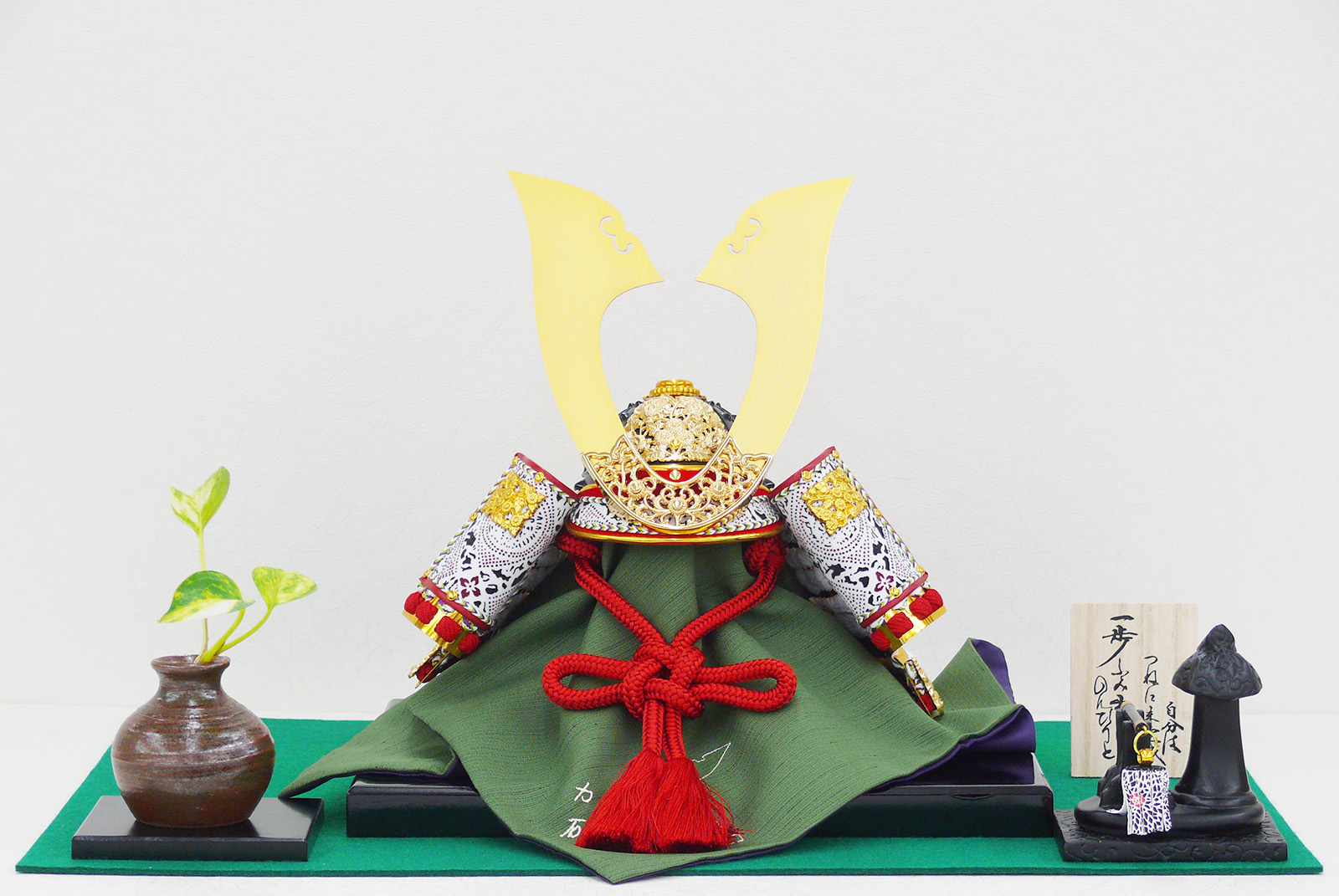 力石甲人作 兜美術工芸飾り 作品例 岐阜県美濃加茂市 人形処橋本屋